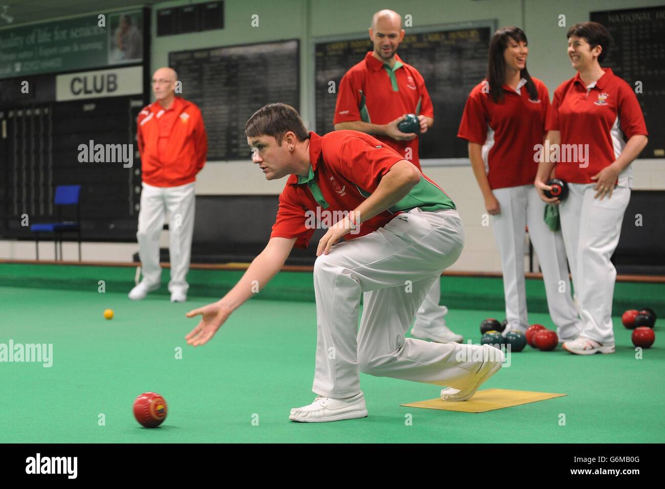 Sport - Wales Team Announcement - Cardiff Indoor Bowls Club. Wales' Jonathan Tomlinson practices during the Bowls team announcement at Cardiff Indoor Bowls Club, Cardiff. Stock Photo