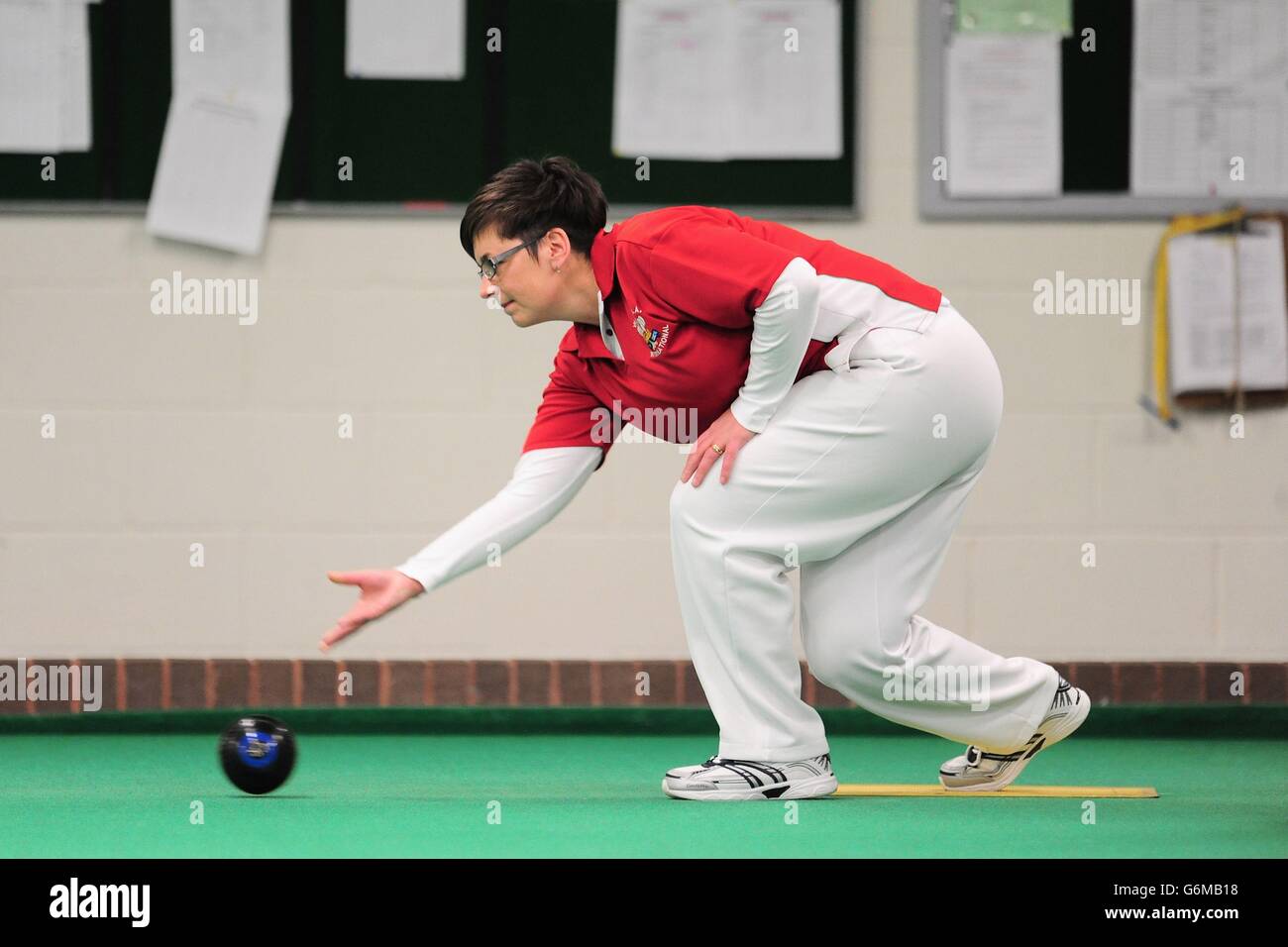 Sport - Wales Team Announcement - Cardiff Indoor Bowls Club. Wales' Caroline Taylor practices during the Bowls team announcement at Cardiff Indoor Bowls Club, Cardiff. Stock Photo
