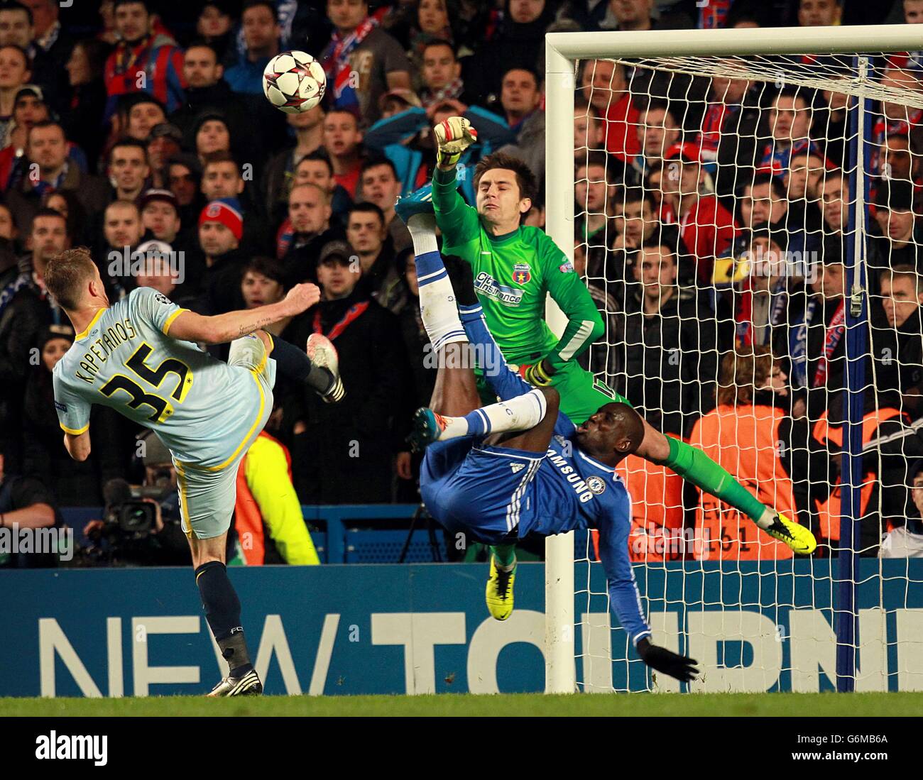 View of the Steaua Bucuresti team, with goalkeeper Helmuth Duckadam News  Photo - Getty Images