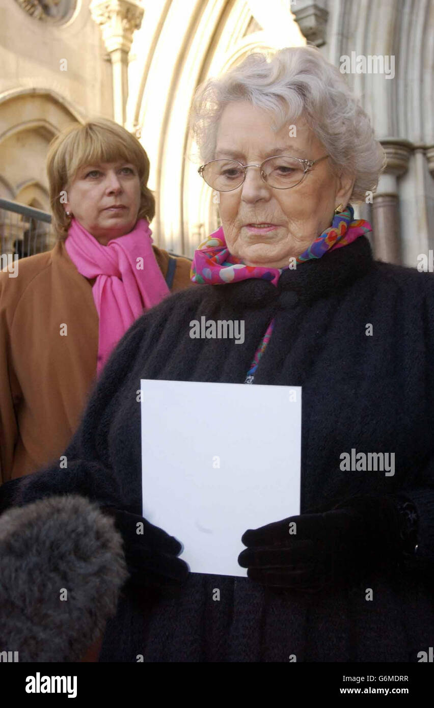 Muriel Jakubait outside Royal Courts of Justice Stock Photo