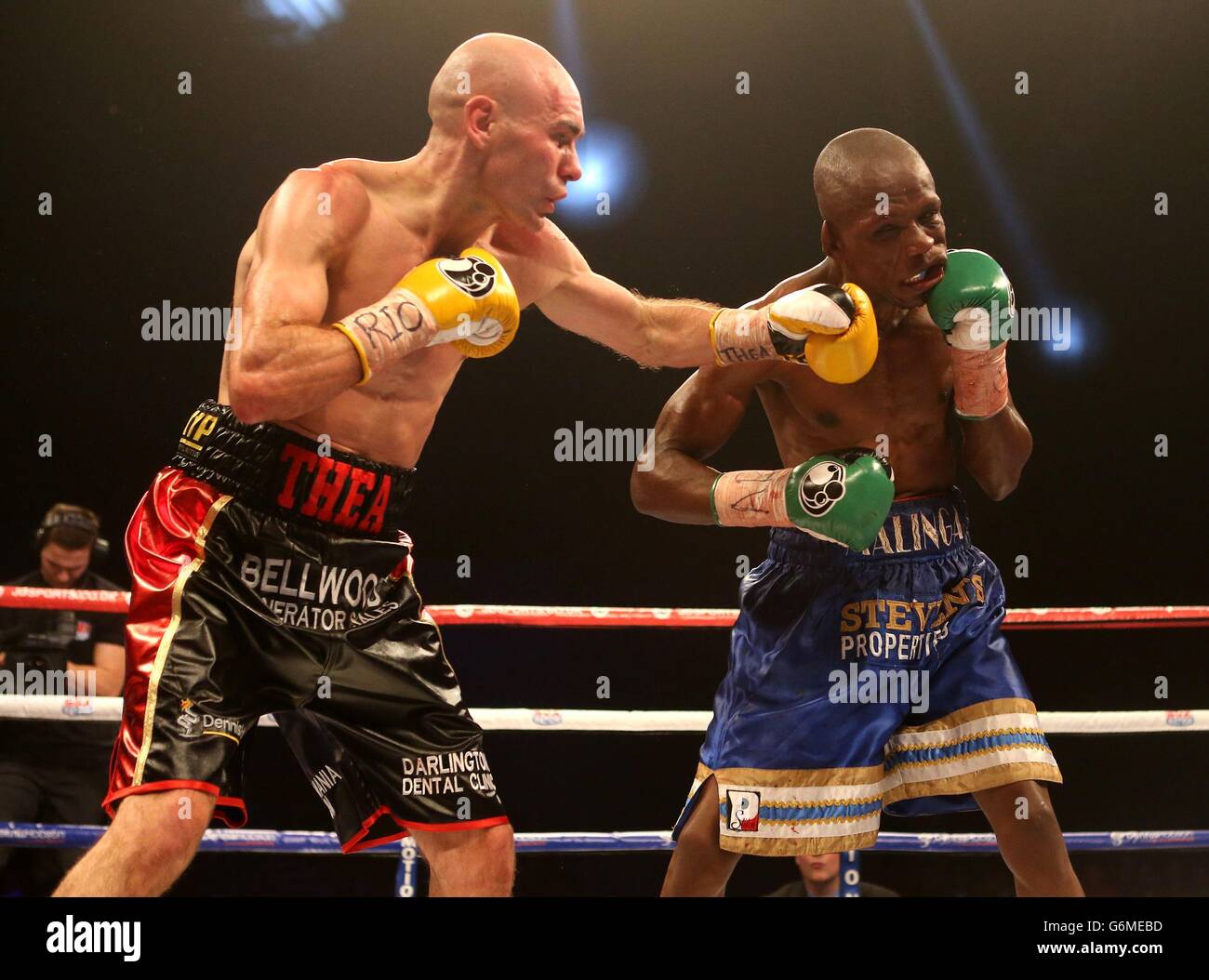 Boxing First Direct Arena Leeds Stock Photo Alamy