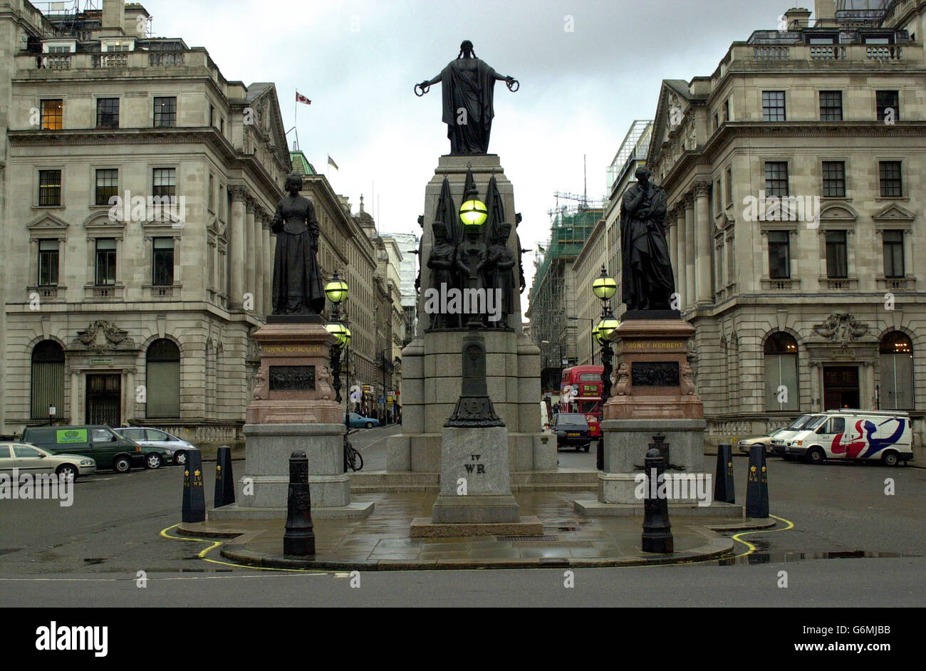 Statues and Memorials Crimean War Memorial London Stock Photo Alamy