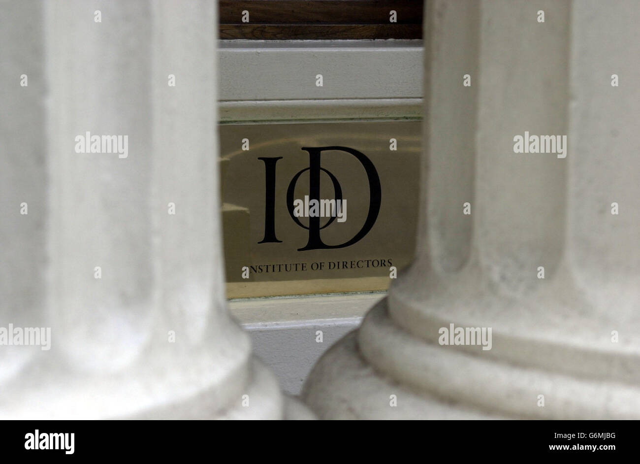 Institute of Directors. A picture of the plaque for the Institute of Directors (IOD) on Pall Mall, London. Stock Photo