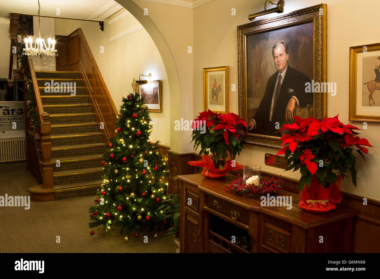 Upton st leonards gloucester hires stock photography and images Alamy