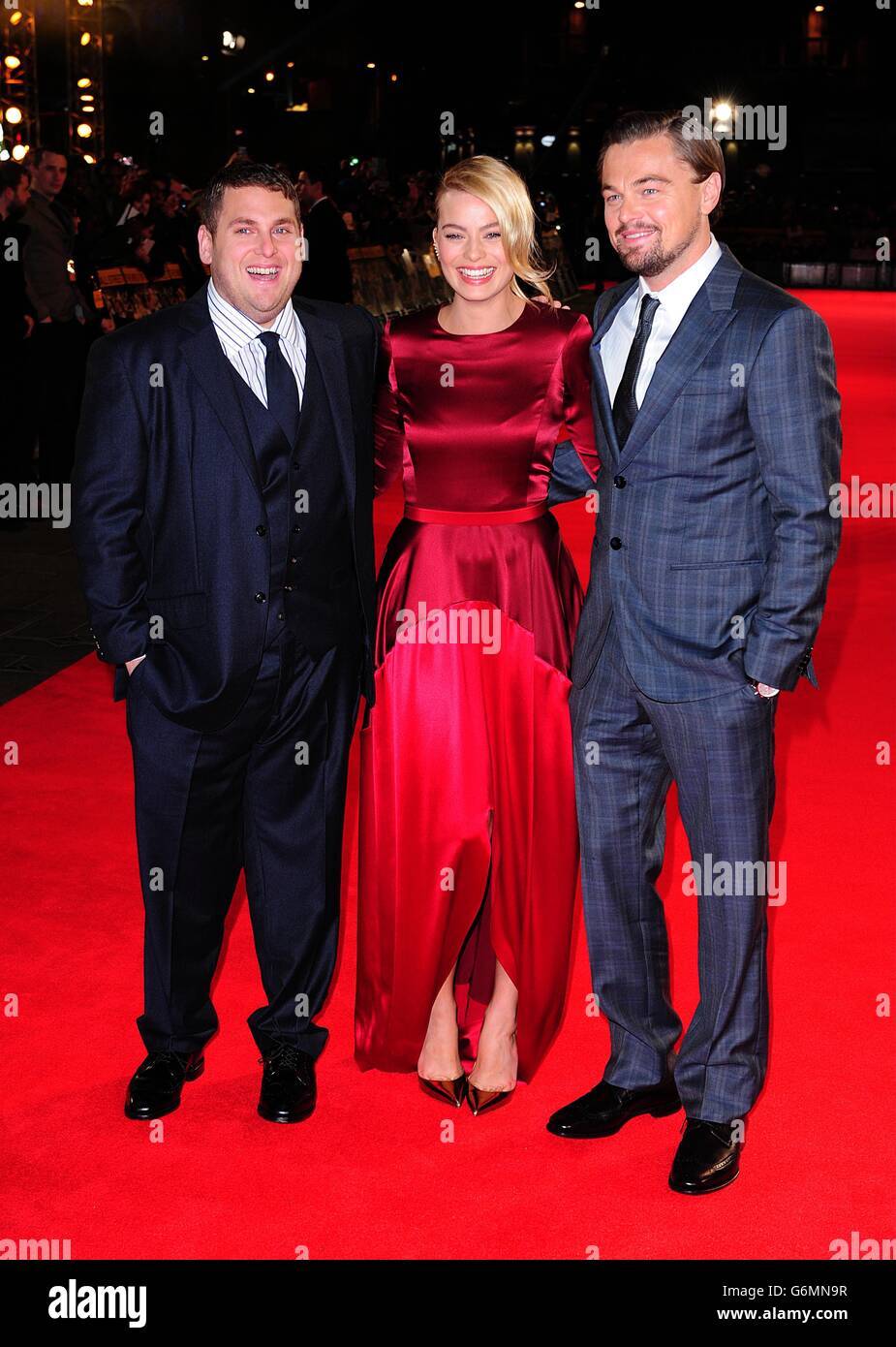 Leonardo DiCaprio, Margot Robbie and Jonah Hill arriving for the UK  Premiere of The Wolf of Wall Street, at the Odeon Leicester Square, London  Stock Photo - Alamy, image size:925x1390