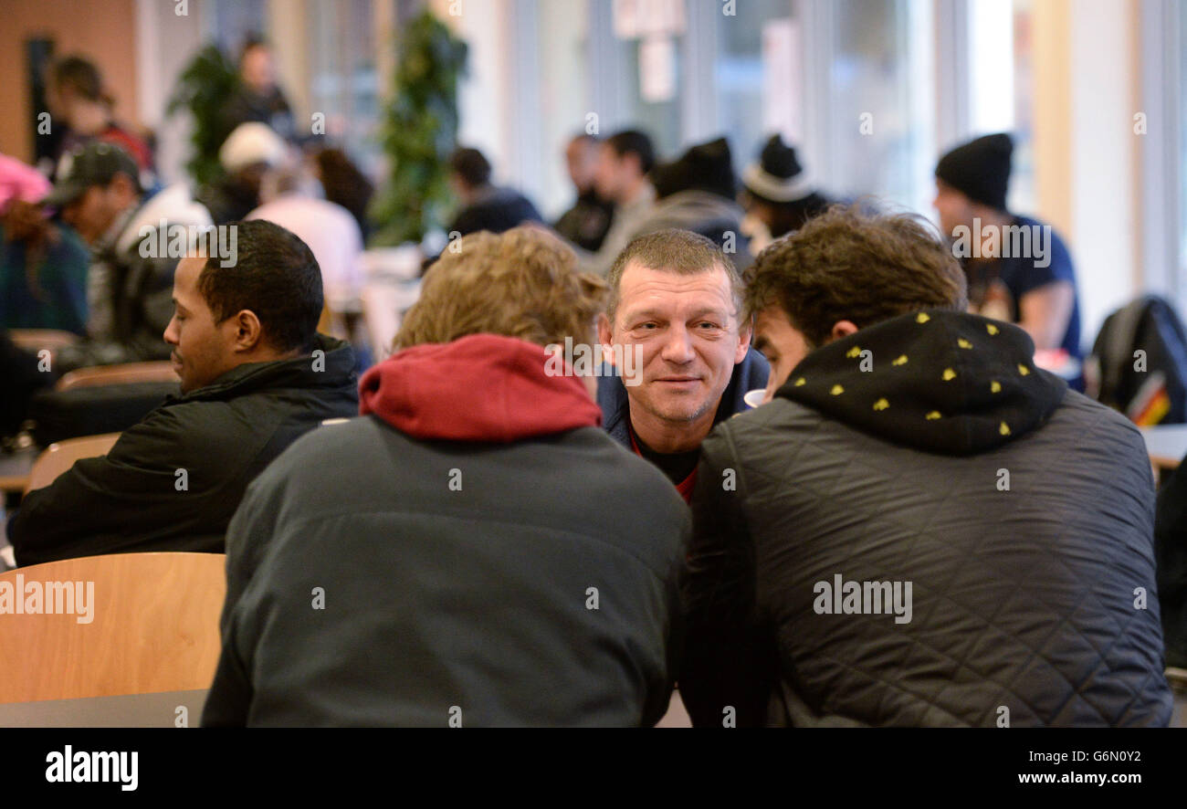 Crisis at Christmas centre opens London Stock Photo Alamy