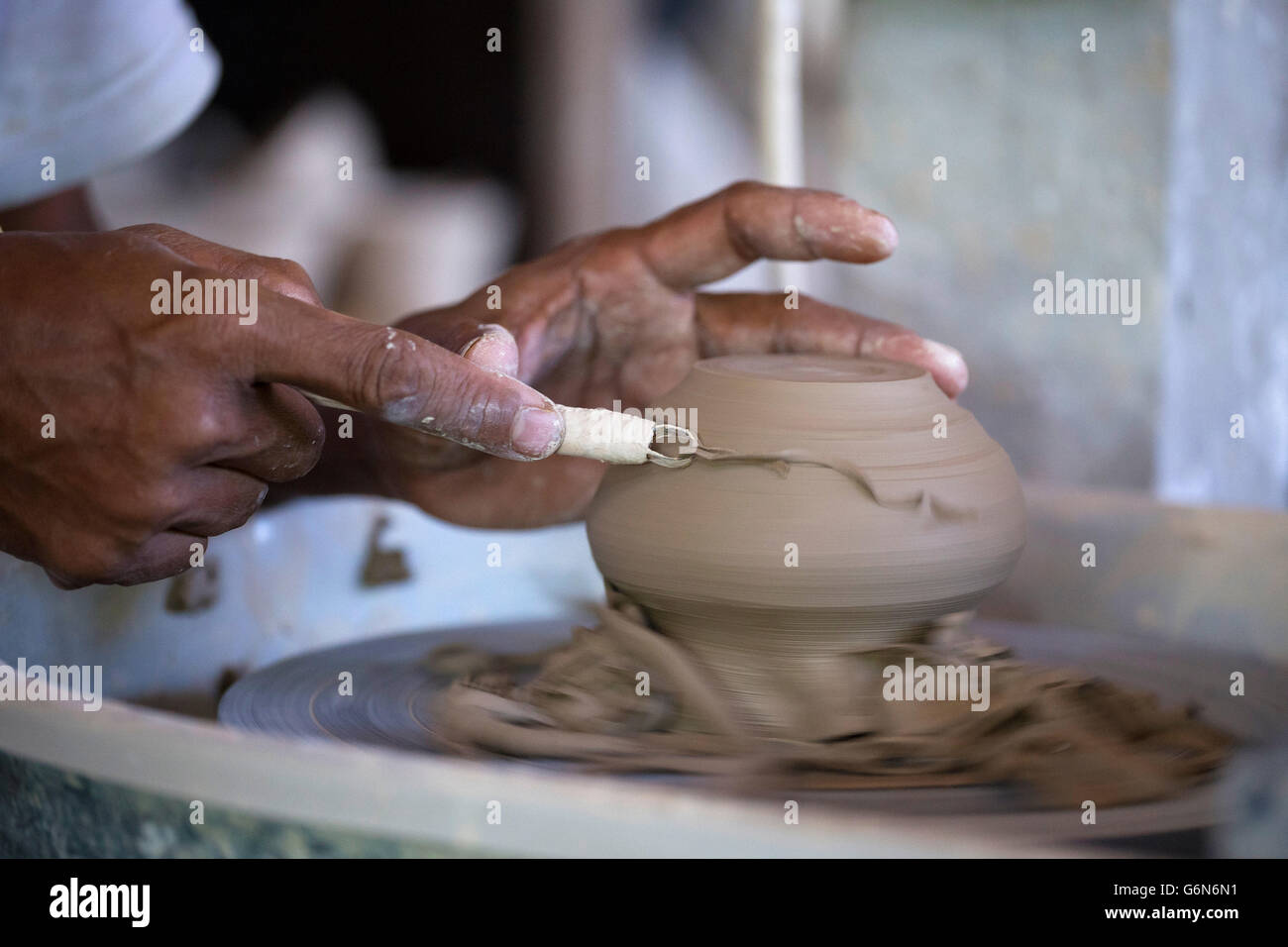 Pottery wheel indonesia hires stock photography and images Alamy
