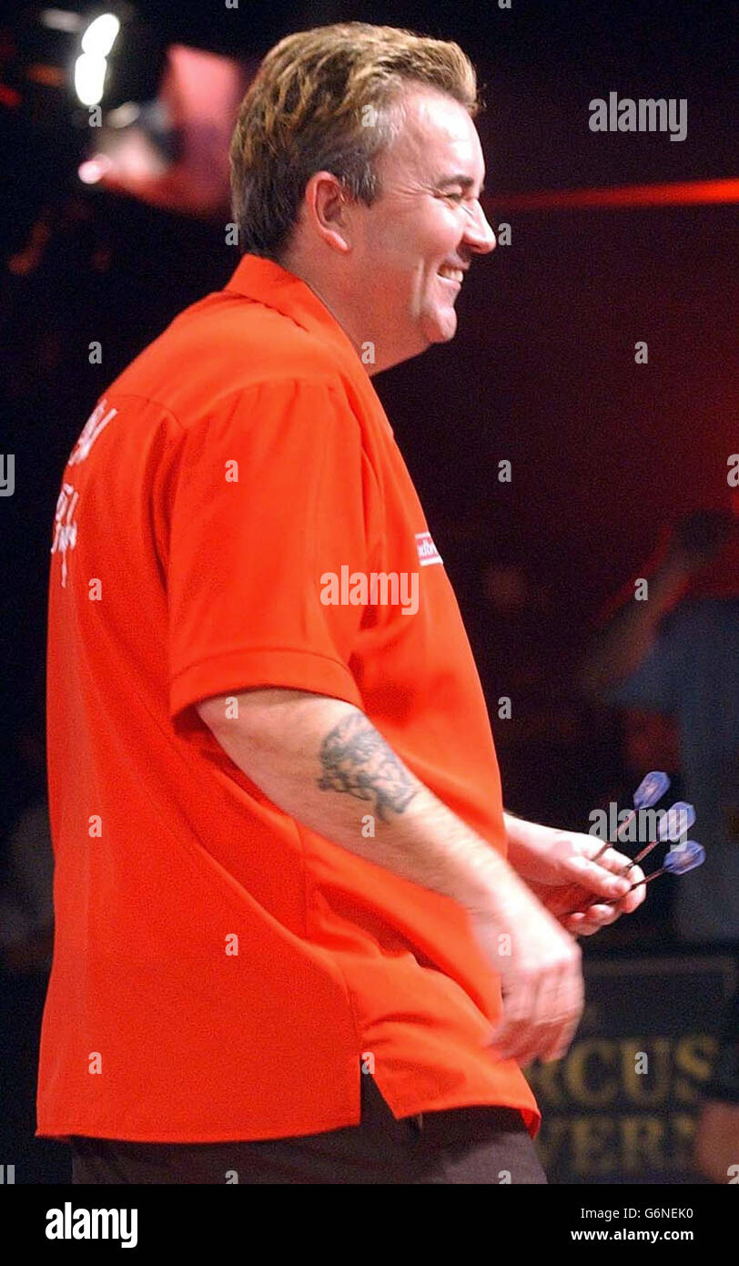 World Darts Championship Semi Final Stock Photo Alamy