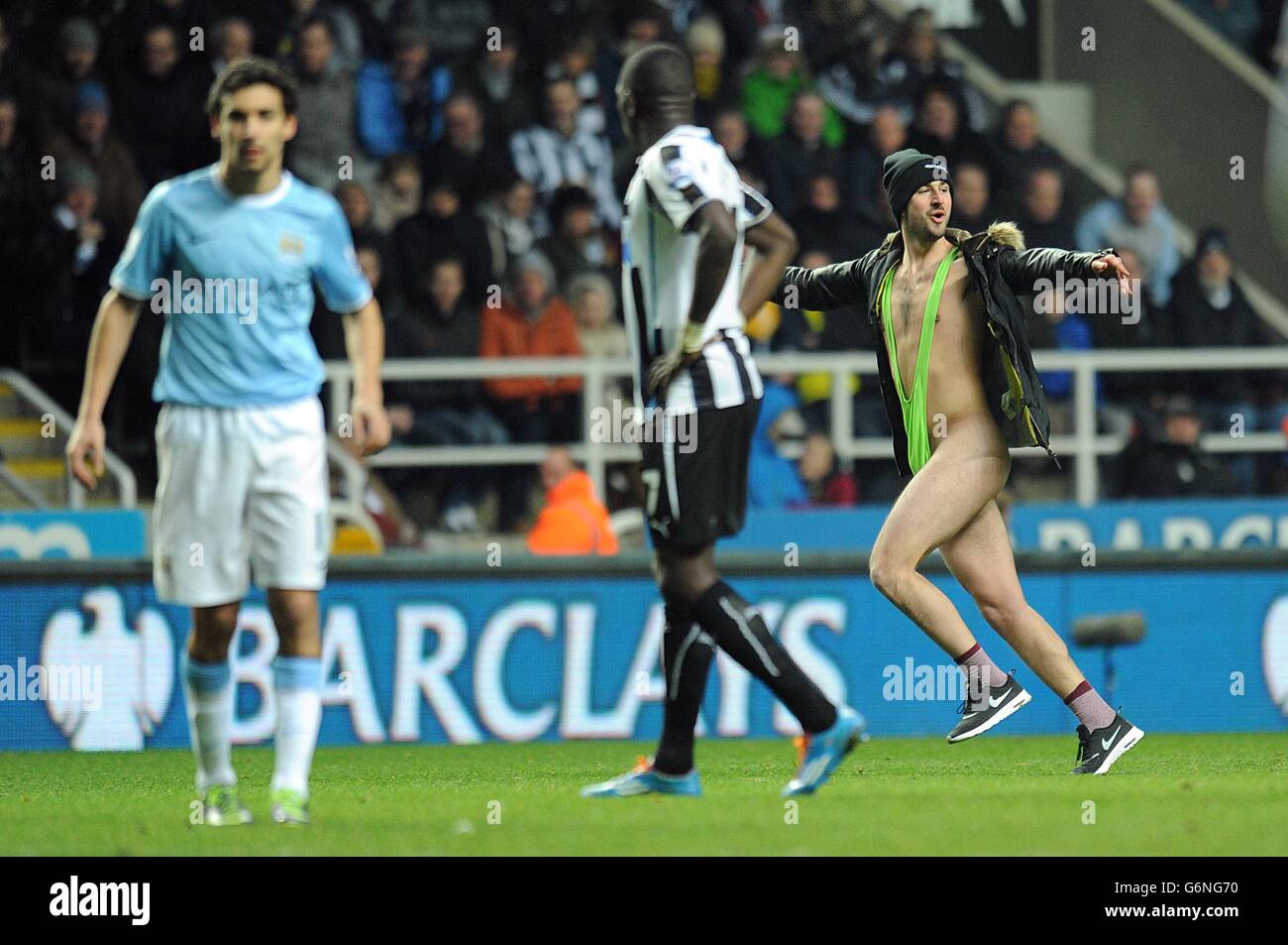 Soccer - Barclays Premier League - Newcastle United v Manchester City - St James' Park Stock Photo