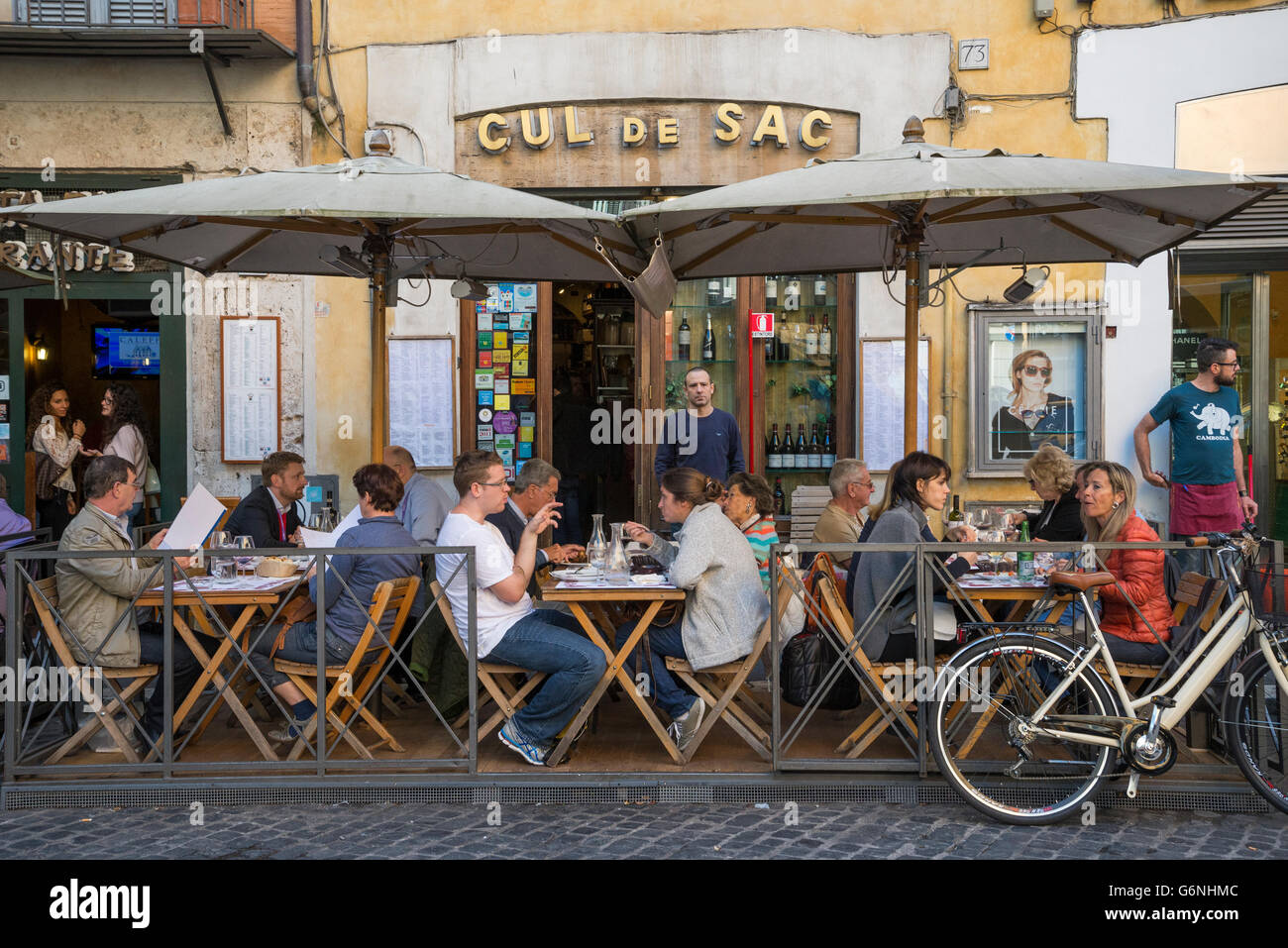 Cul de Sac restaurant on Piazza Pasquino Stock Photo