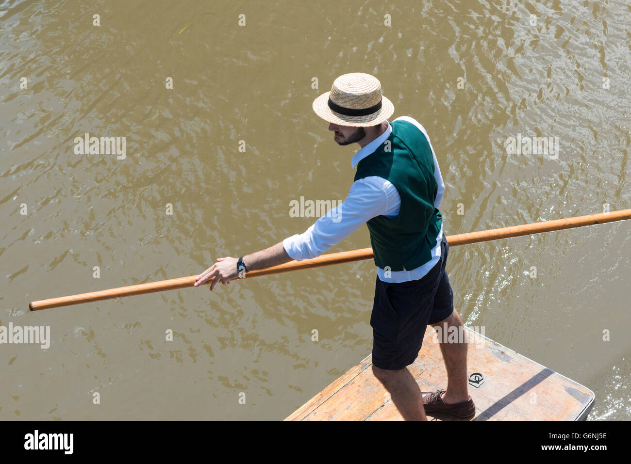 Summer straw boater boaters hat hats hi-res stock photography and