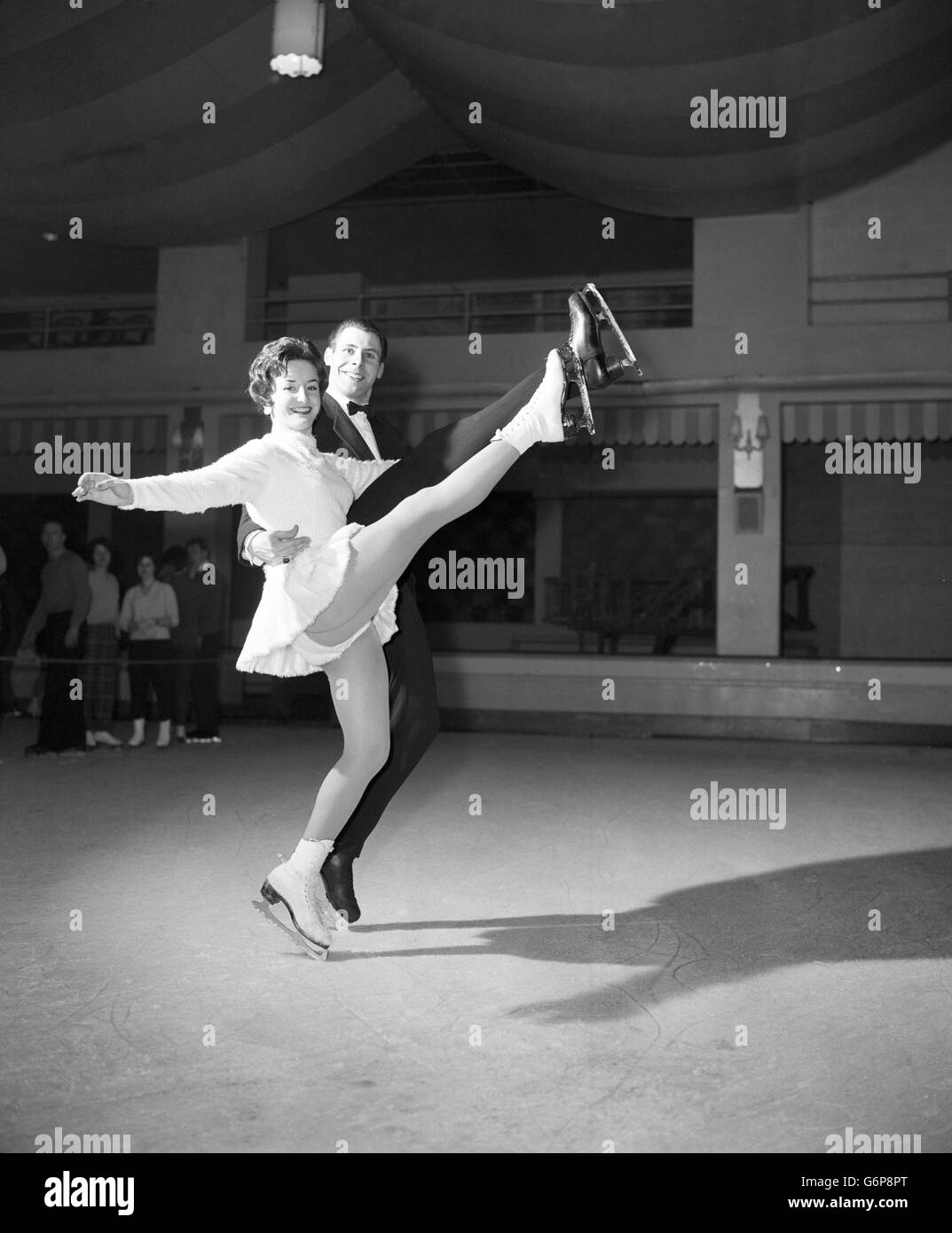 Figure Skating Doreen Denny and Courtney Jones London Stock Photo Alamy
