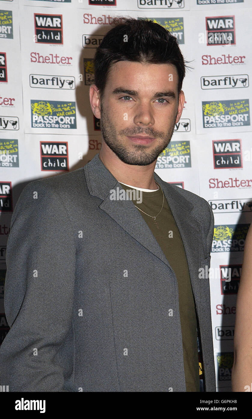 music grey jacket head shoulders celebrity dave berry hires