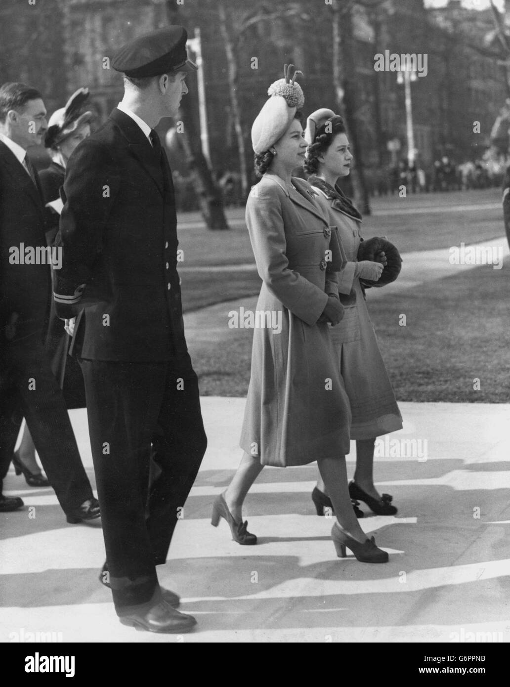 Margaret R The Duke of Edinburgh arrives with Princess Margaret (r) and Princess ...