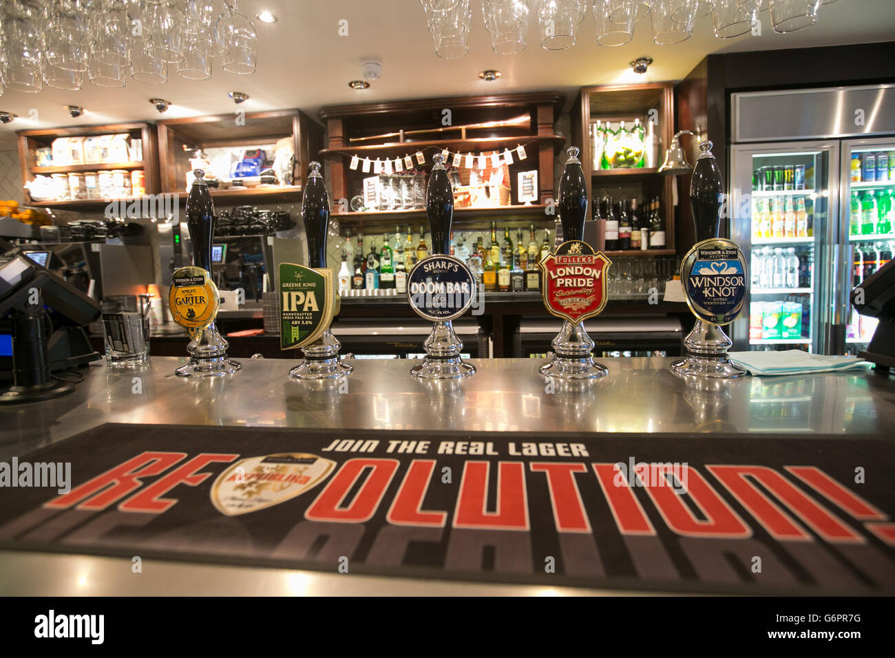 The new JD Weatherspoon pub, The Hope and Champion, which has opened at the M40 Services at Beaconsfield, Buckinghamshire Stock Photo