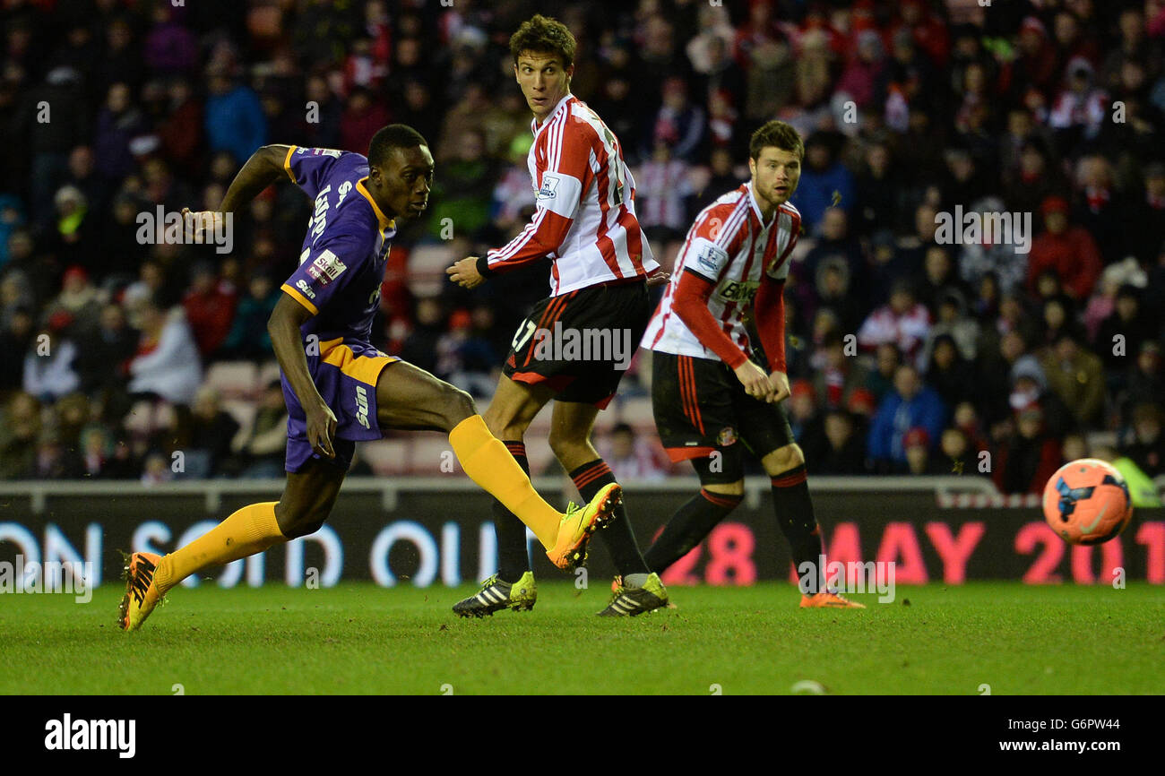 Kidderminster-Harriers-vs-Altrincham-FC---January-2015-101…