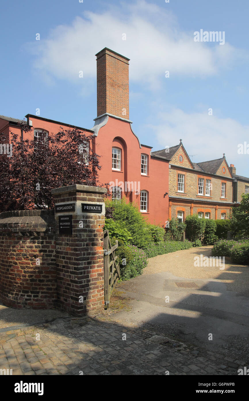 hopgarden house eton school and college Stock Photo Alamy