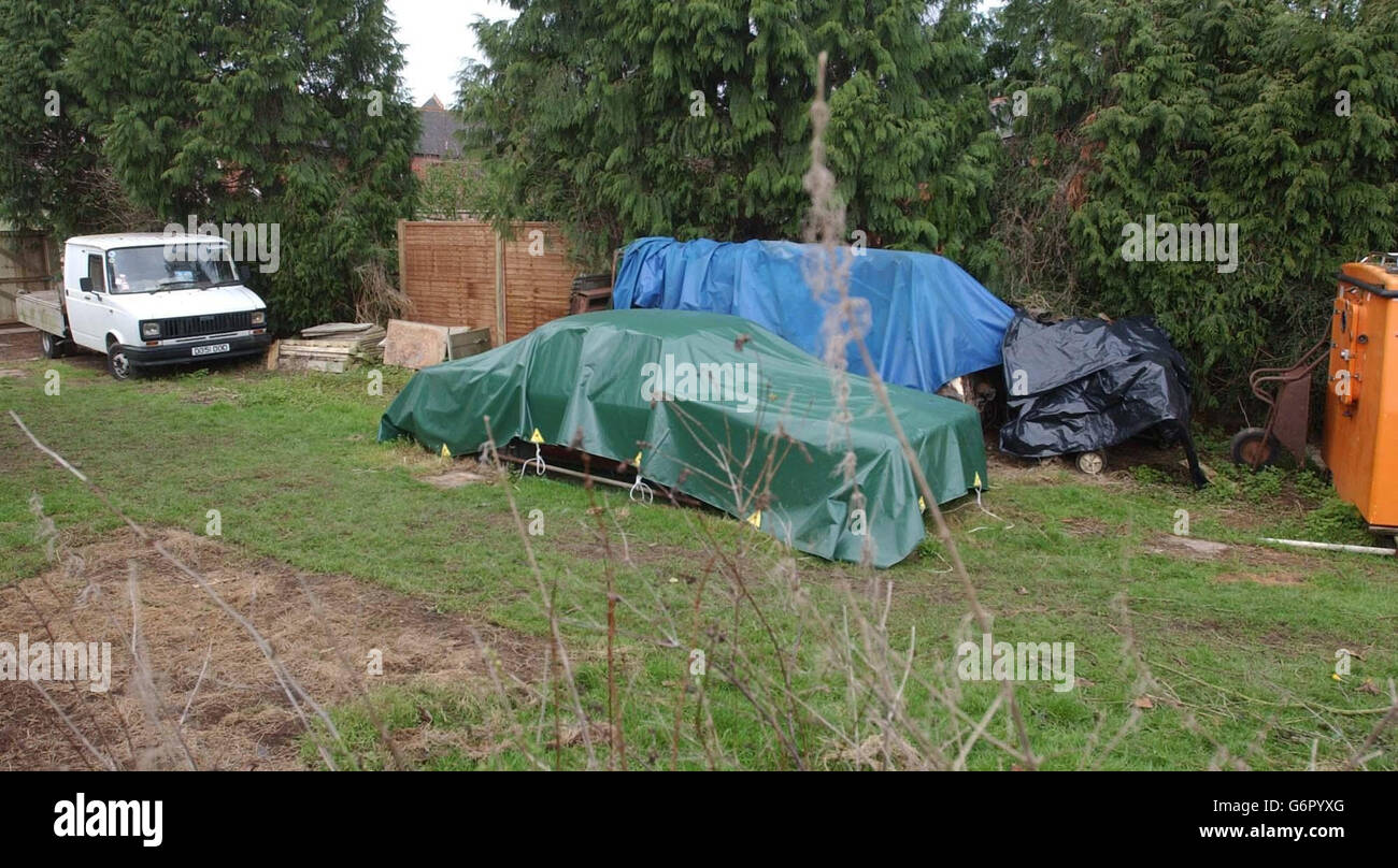 General view of the back garden of city council environmental health officer David Chambers in Exeter, who was appearing before a planning inspector today over the state of his garden. Following complaints from neighbours, Mr Chambers was issued with an enforcement order by his employers, Exeter city council, ordering a clean up. Stock Photo