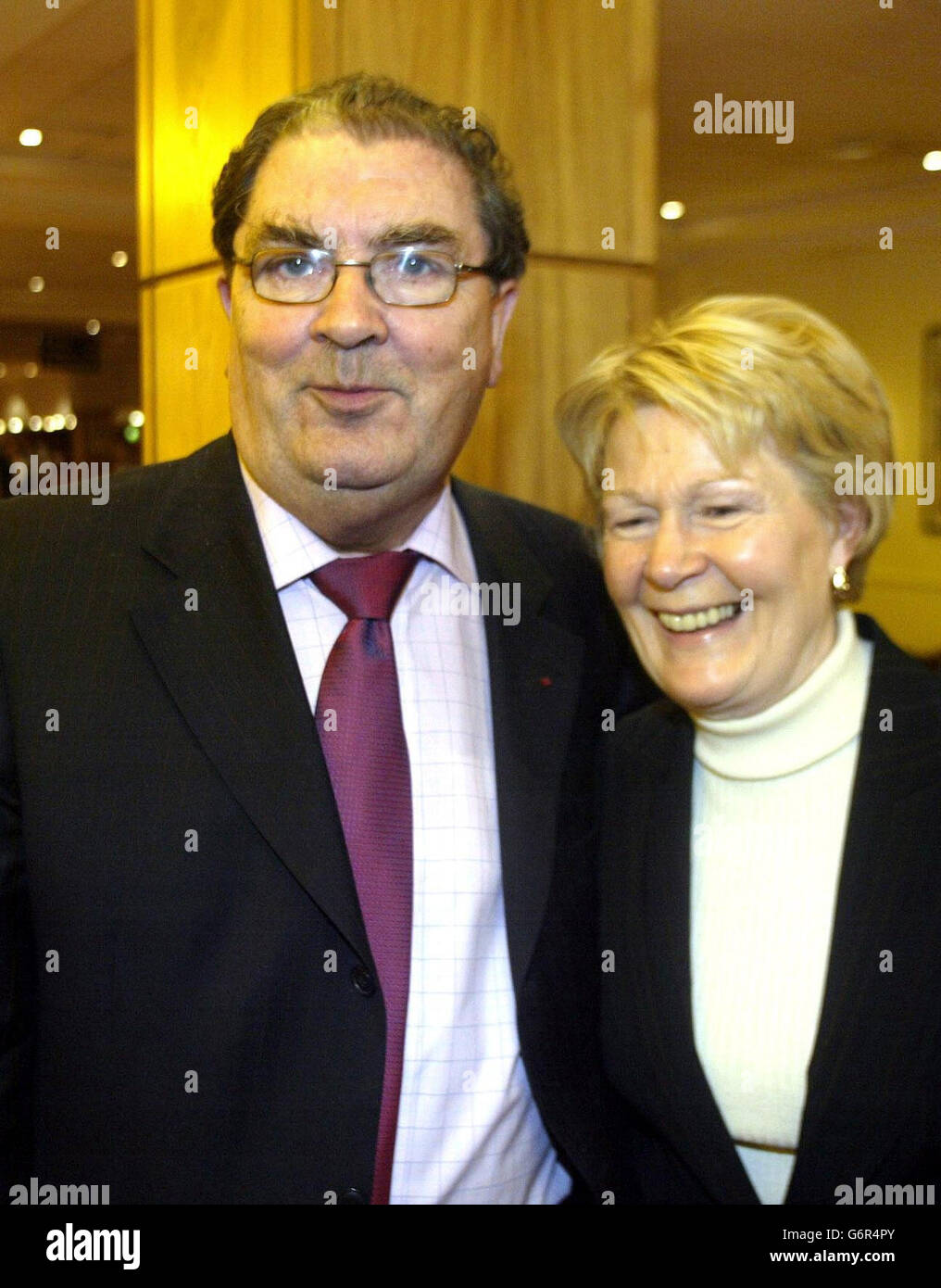 John Hume announces retirement Stock Photo