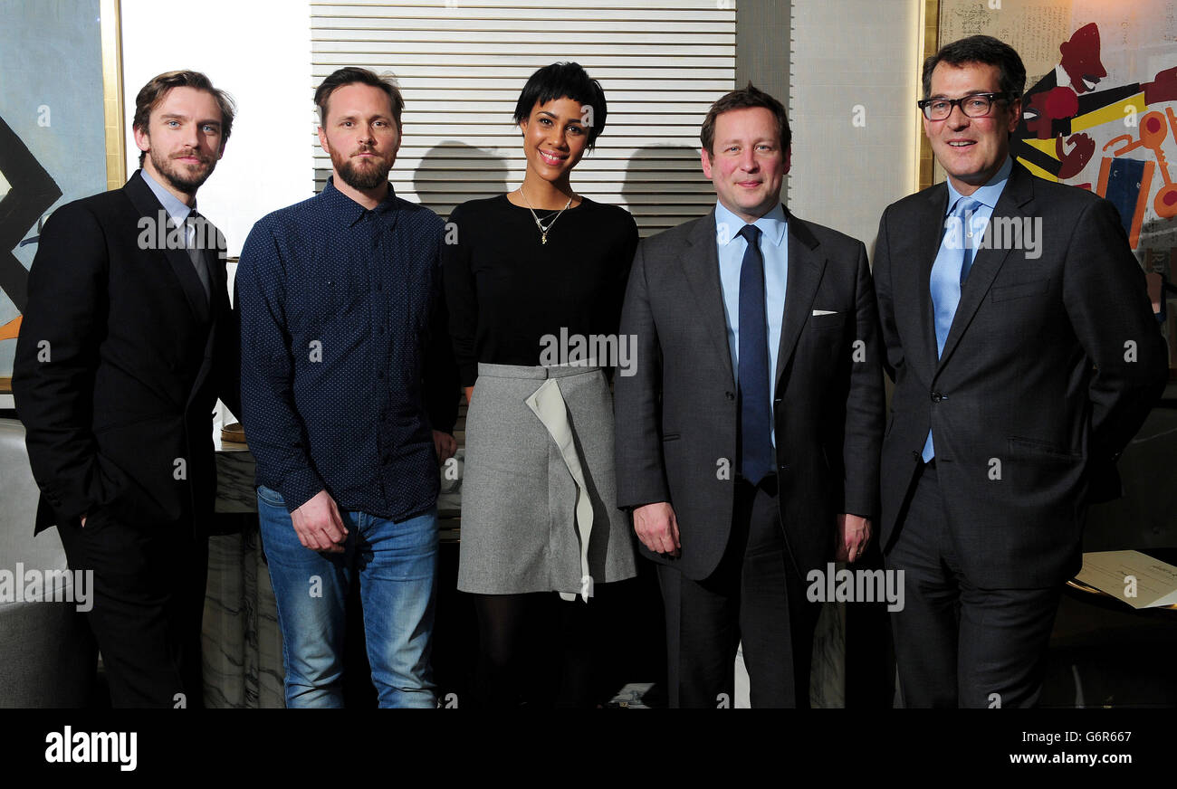 Matthew Petch Left right dan stevens hi-res stock photography and images - Alamy