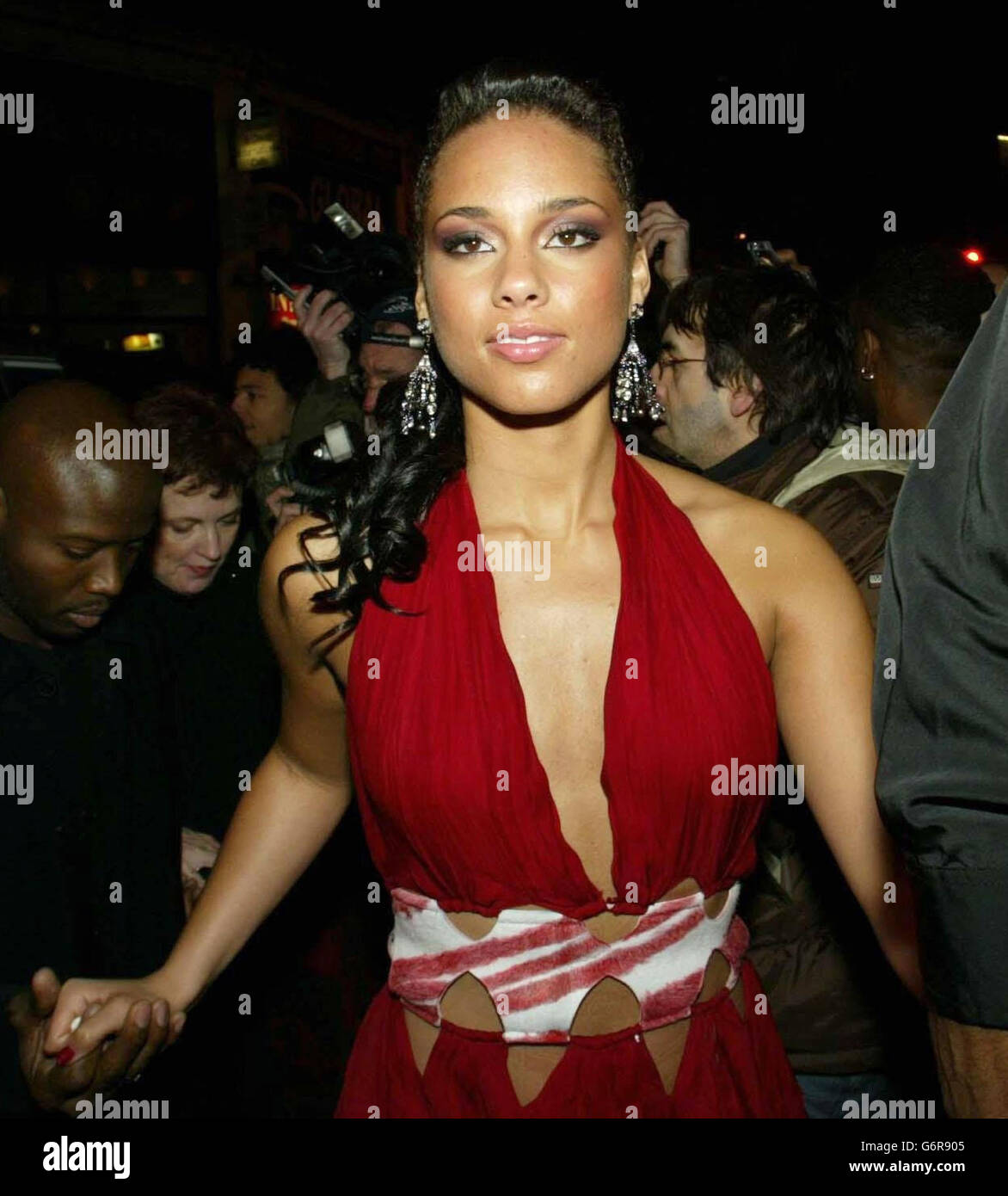 alicia keys red dress