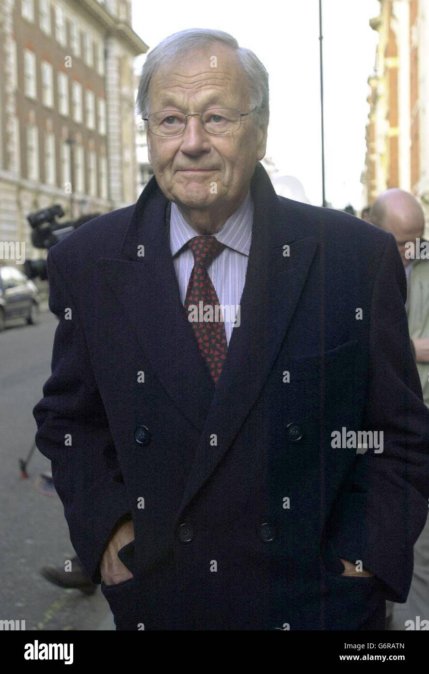 Anthony Haines arrives at the General Medical Council, London. Mr Haines is one of seven doctors, some who no longer work at the private clinic for heroin addicts who was today facing a disciplinary hearing over allegations of inappropriate treatment in what is expected to be one of the biggest cases in the General Medical Council's 145-year history. The charges relate to alleged inappropriate prescriptions of methadone, a widely-used heroin substitute, for patients at the Stapleford Centre, which has sites in Ongar, Essex, and Belgravia, central London. Stock Photo