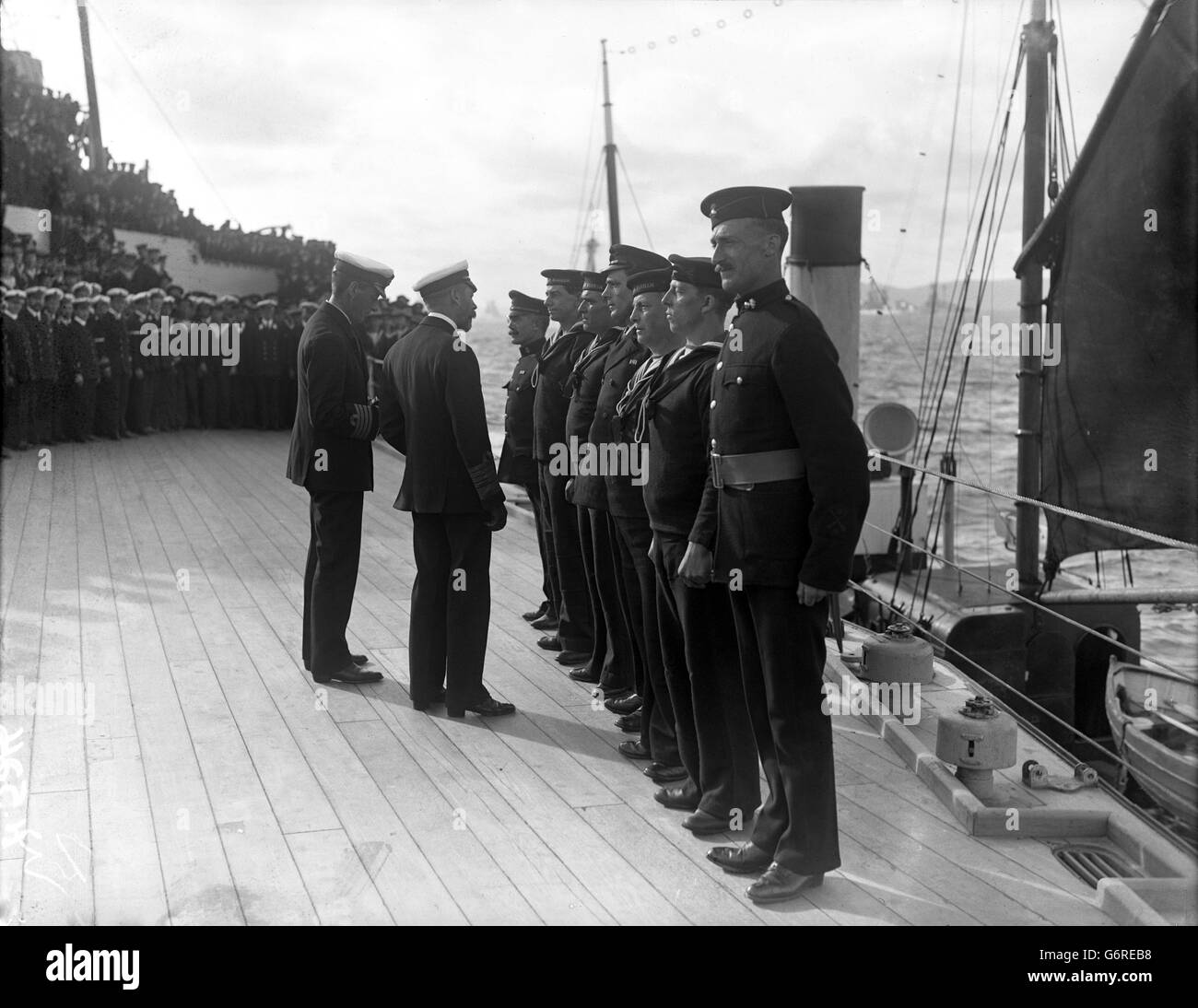 H m s barham Black and White Stock Photos & Images Alamy