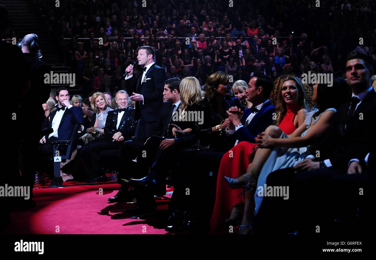 Dermot oleary presenting 2014 national television awards o2 arena hi