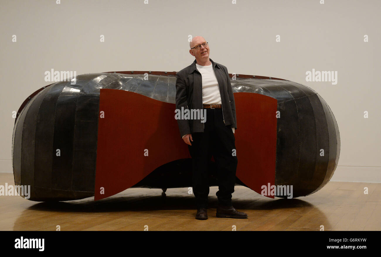 Turner prize winning artist Richard Deacon with one of his works entitled 'Struck Dumb' that will be part of Tate Britain's Spring show opening on 5th February. Stock Photo