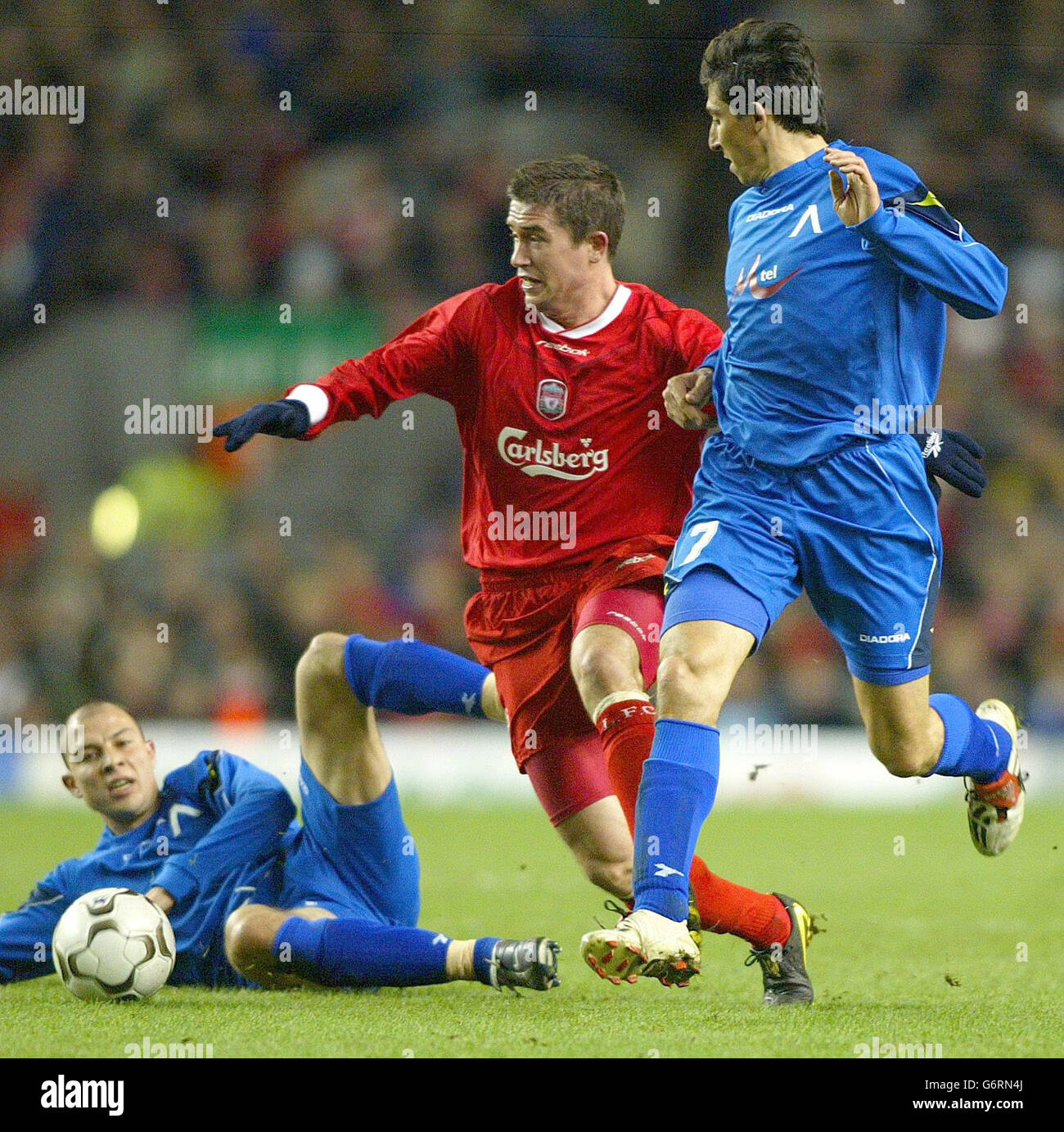 Liverpool's Harry Kewell in action against PFC Levski Sofia's, during their UEFA Cup, 3rd round, 1st leg match at Anfield, Liverpool. Stock Photo