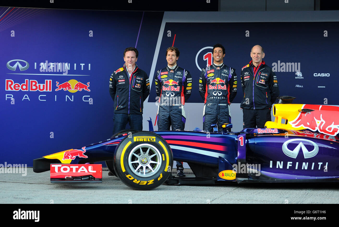 Red Bull Racing Driver Daniel Ricciardo And Sebastian Vettel With Red Bull Racing Team Principal Christian Horner And Adrian Newey Check Spelling During The 14 Formula One Testing At The Circuito De