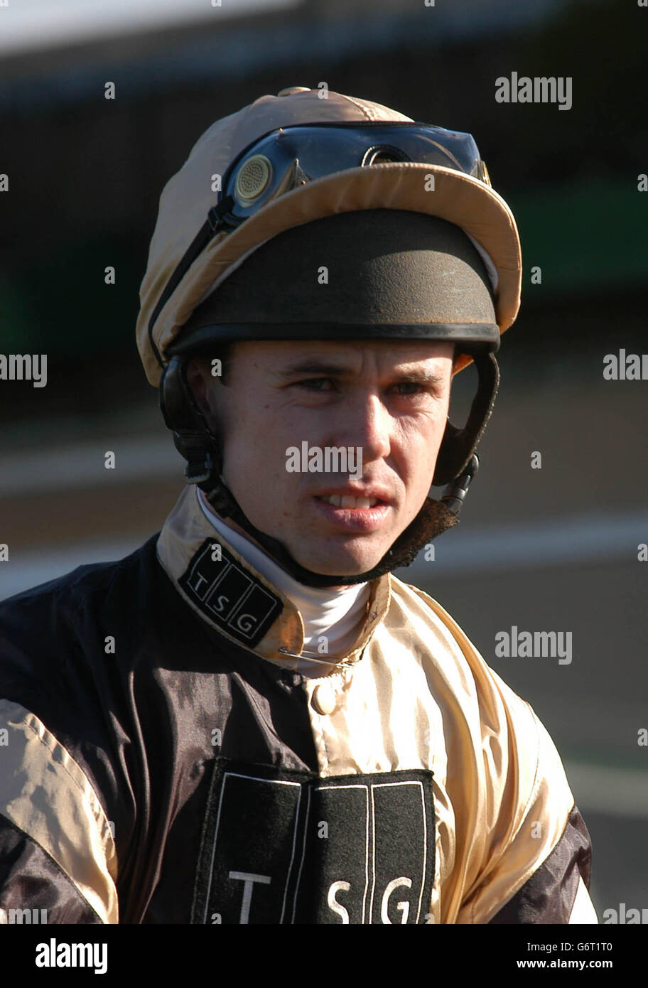 Jockey graham lee at catterick races hi-res stock photography and ...