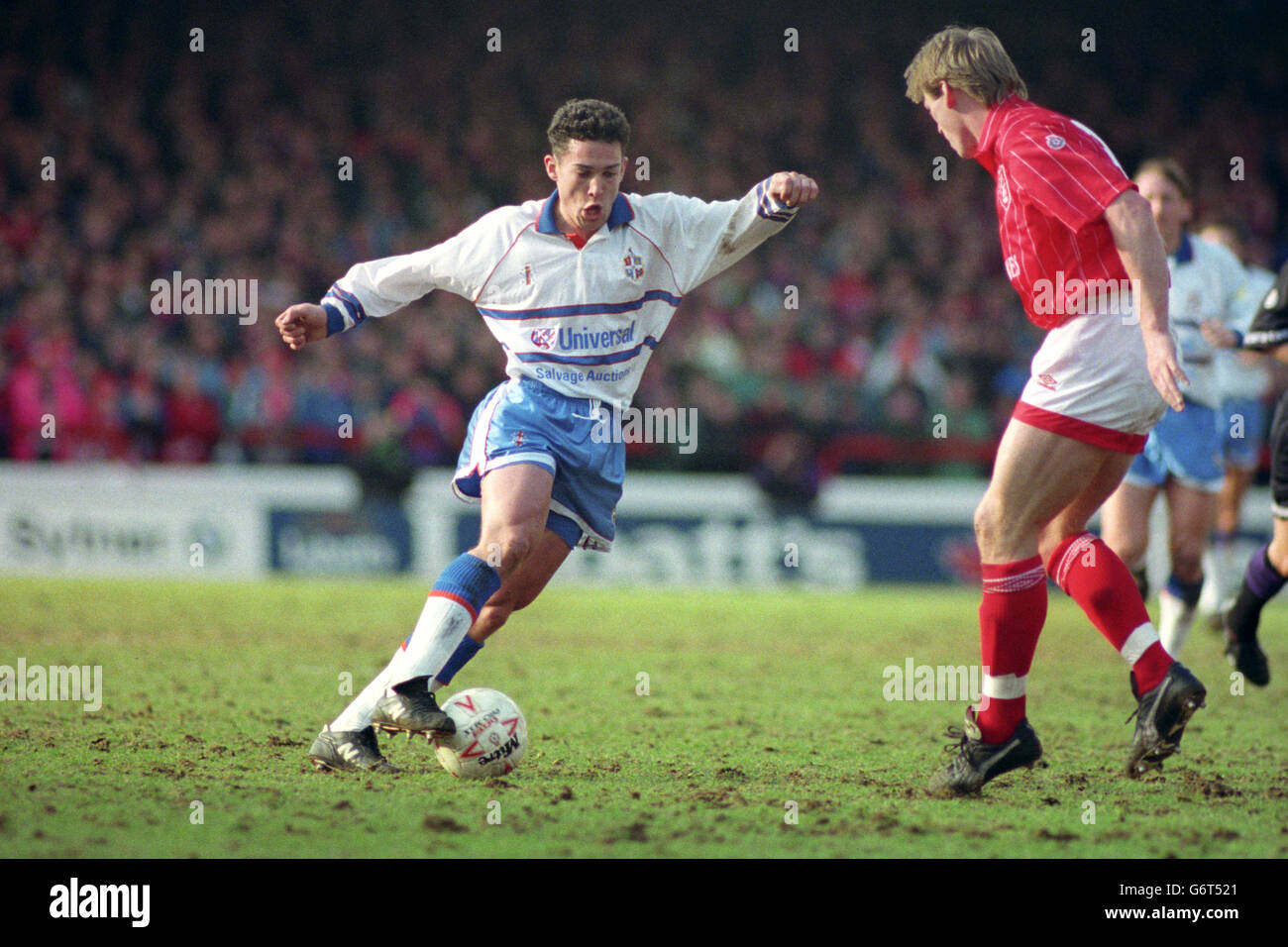 Soccer - Endsleigh League Division One - Nottingham Forest v Luton Town - The City Ground. Luton Town's Paul Telfer comes up against Nottingham Forest's Stuart Pearce. Stock Photo