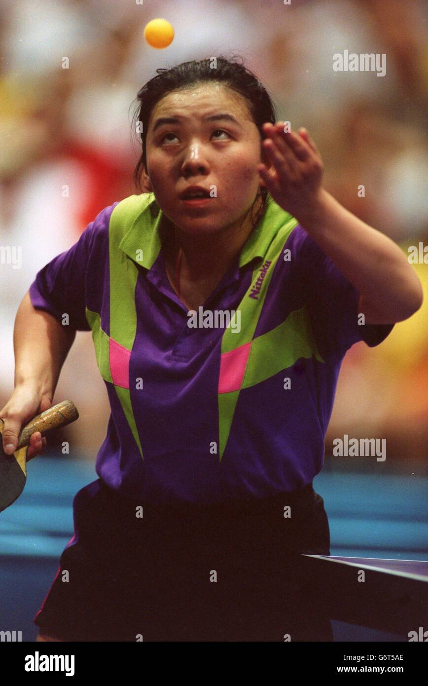 Deng yaping table tennis hi-res stock photography and images - Alamy