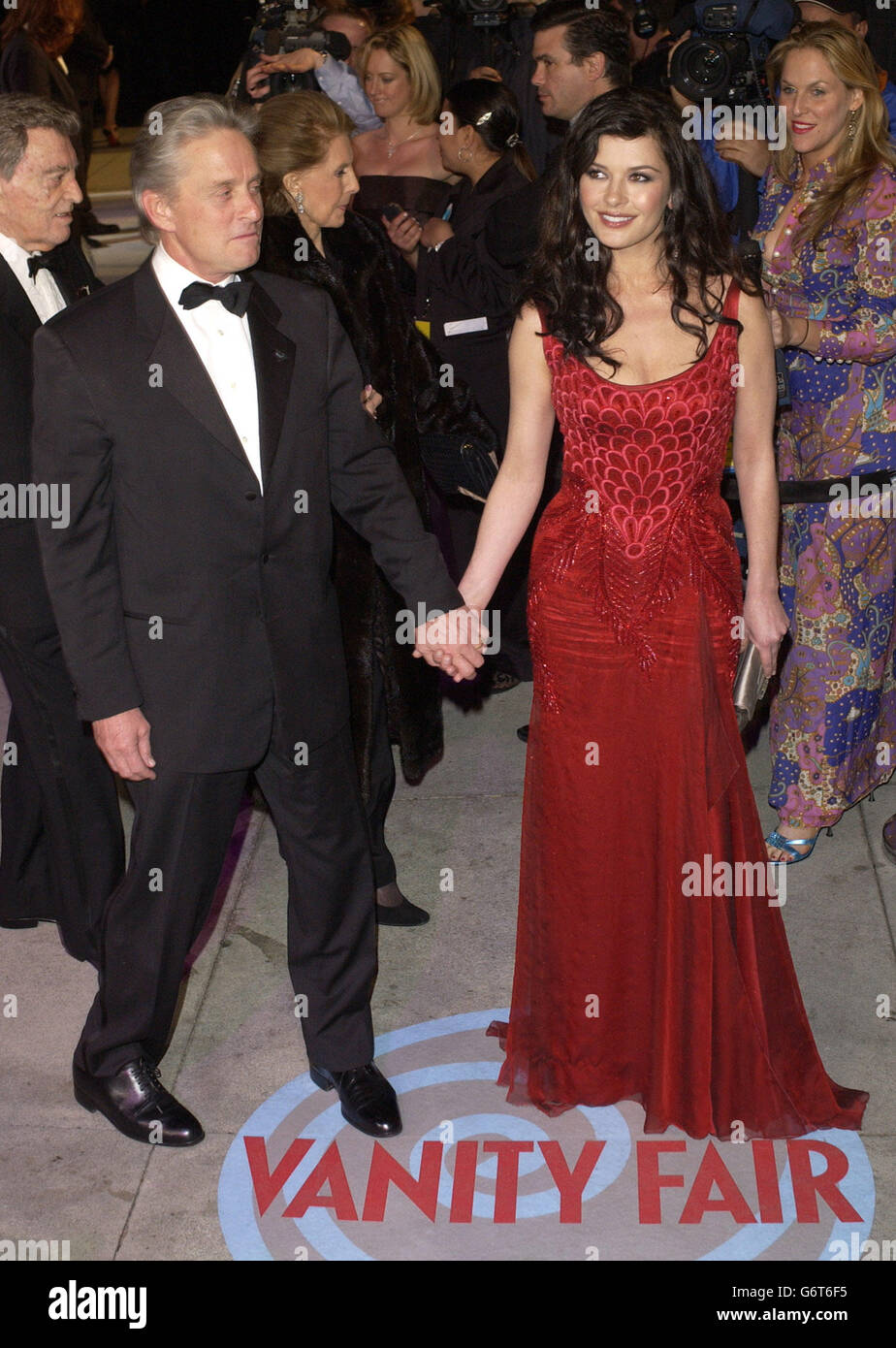 Michael douglas actor hi-res stock photography and images - Alamy, image size:924x1390