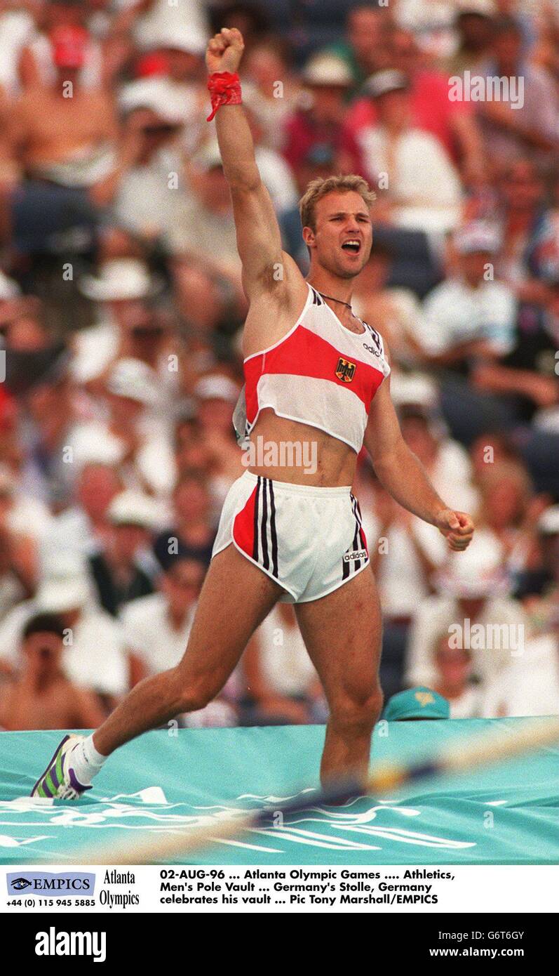 Athletics atlanta olympic games mens pole vault hires stock