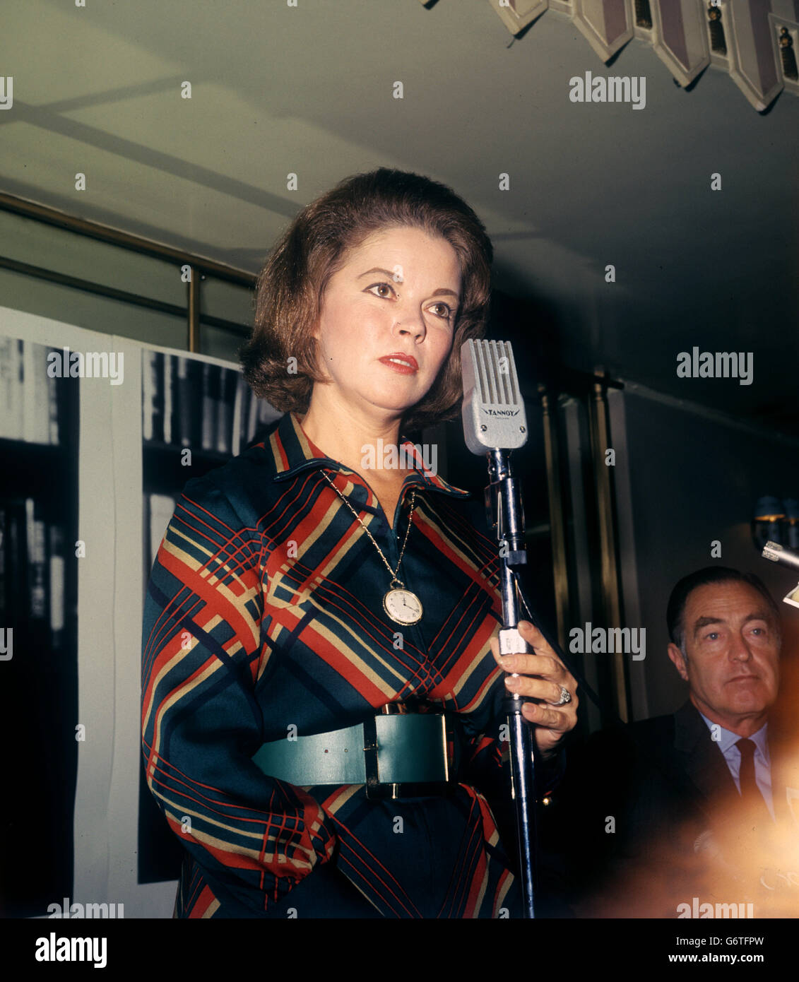 Shirley Temple Black, former child star from the 1930s, who is on a European speaking tour on behalf of the Republican National Committee, speaking at a London reception in her honour. She is the guest of honour at the Cafe Royal in London to open the campaign in Britain, organised on behalf of the Republican Party of the United States of America. Stock Photo