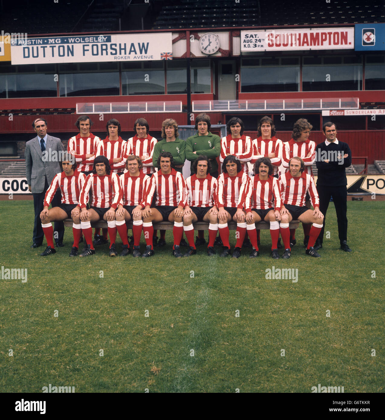 WATFORD F.C..TEAM PRINT 1974 MORGAN/JENNINGS/MARKHAM WATFORD F.C..TEAM PRINT 1974 MORGAN/JENNINGS/MARKHAM