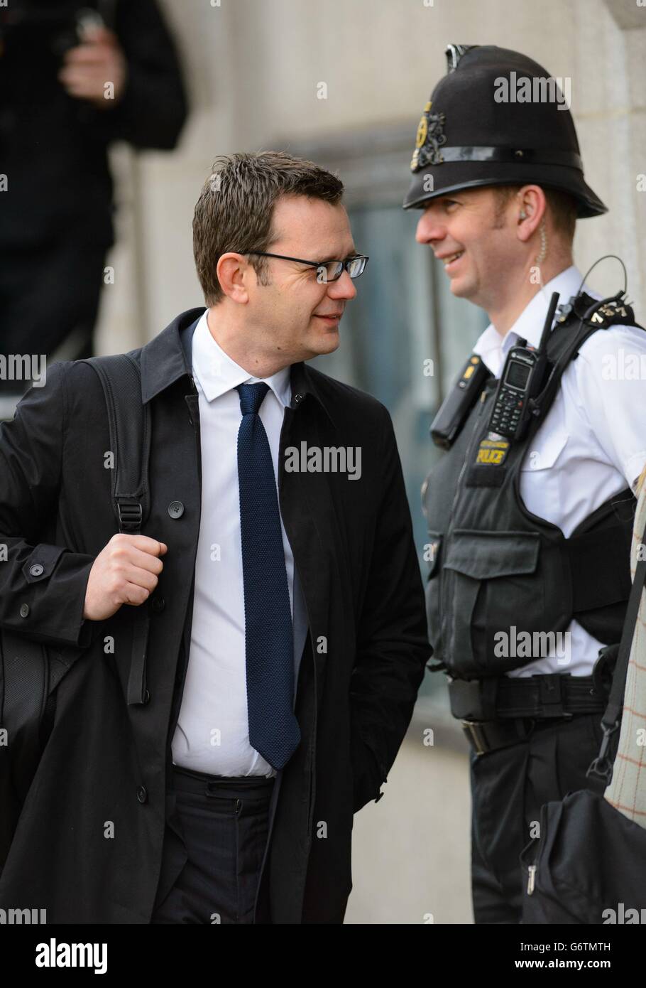 Phone hacking claims. Former News of the World Editor Andy Coulson arrives at the Old Bailey as the phone hacking trial continues. Stock Photo