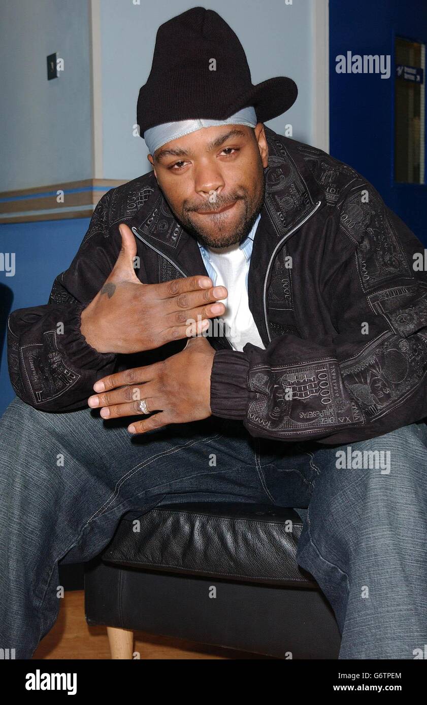 American artist Method Man during his guest appearance on MTV's TRL UK