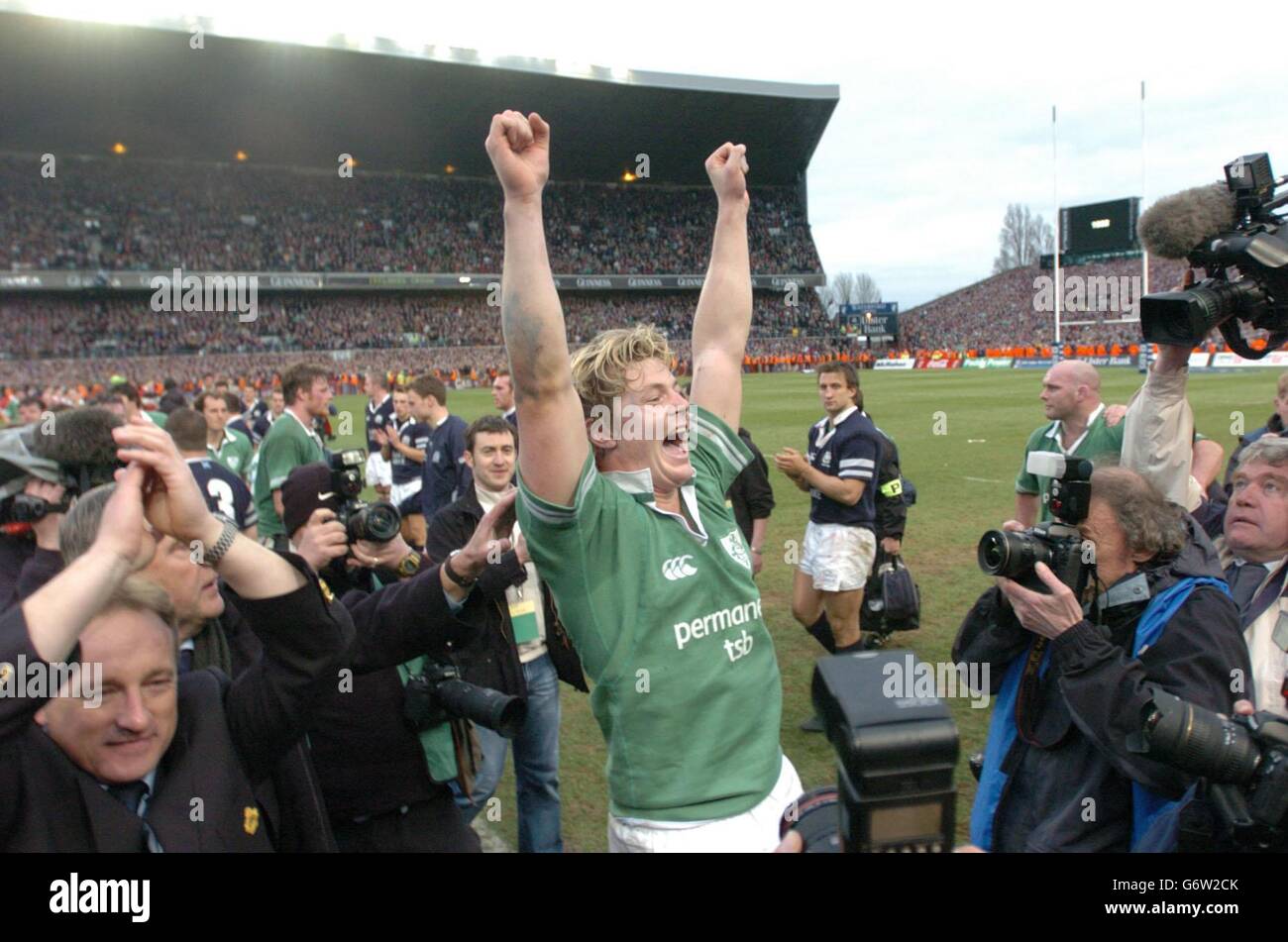 Ireland coach Eddie O'Sullivan (L) and Captain Brian O'Driscoll after beating Scotland 37-16 in the RBS 6 nations match at Lansdowne Road, Dublin Saturday March 27 2004. Stock Photo