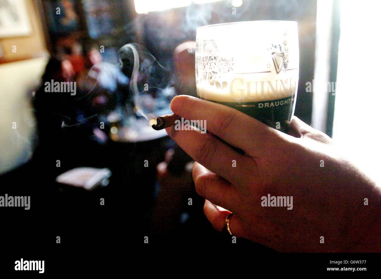 Irish smoking ban Stock Photo Alamy