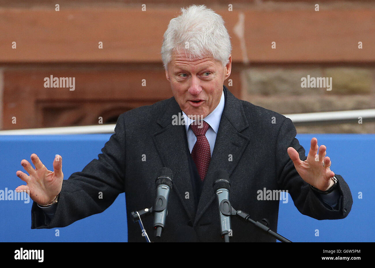 Former US President Bill Clinton makes a speech paying tribute to ...