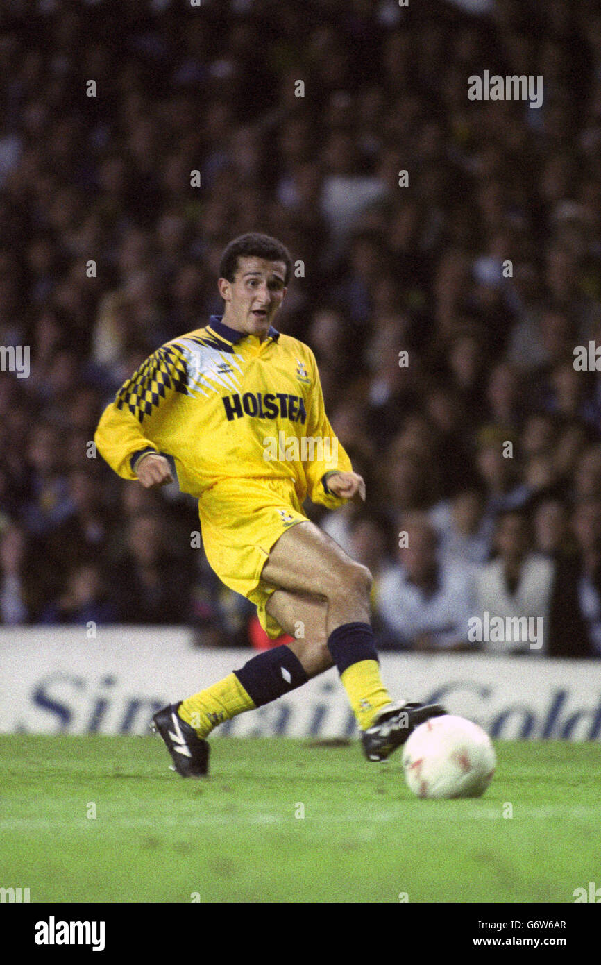 Soccer - European Cup Winners' Cup - Round Two - First Leg - Tottenham Hotspur v FC Porto - White Hart Lane. VINNY SAMWAYS, TOTTENHAM HOTSPUR. Stock Photo