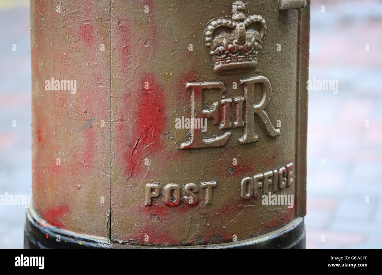A postbox that has been painted gold by vandals in West Kingsdown, Kent, the home village of Winter Olympics champion Lizzy Yarnold. Stock Photo