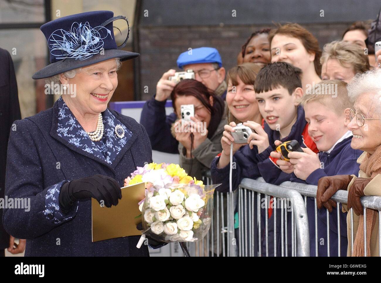 Queen Elizabeth II public as she leaves the Harrow civic centre in West ...