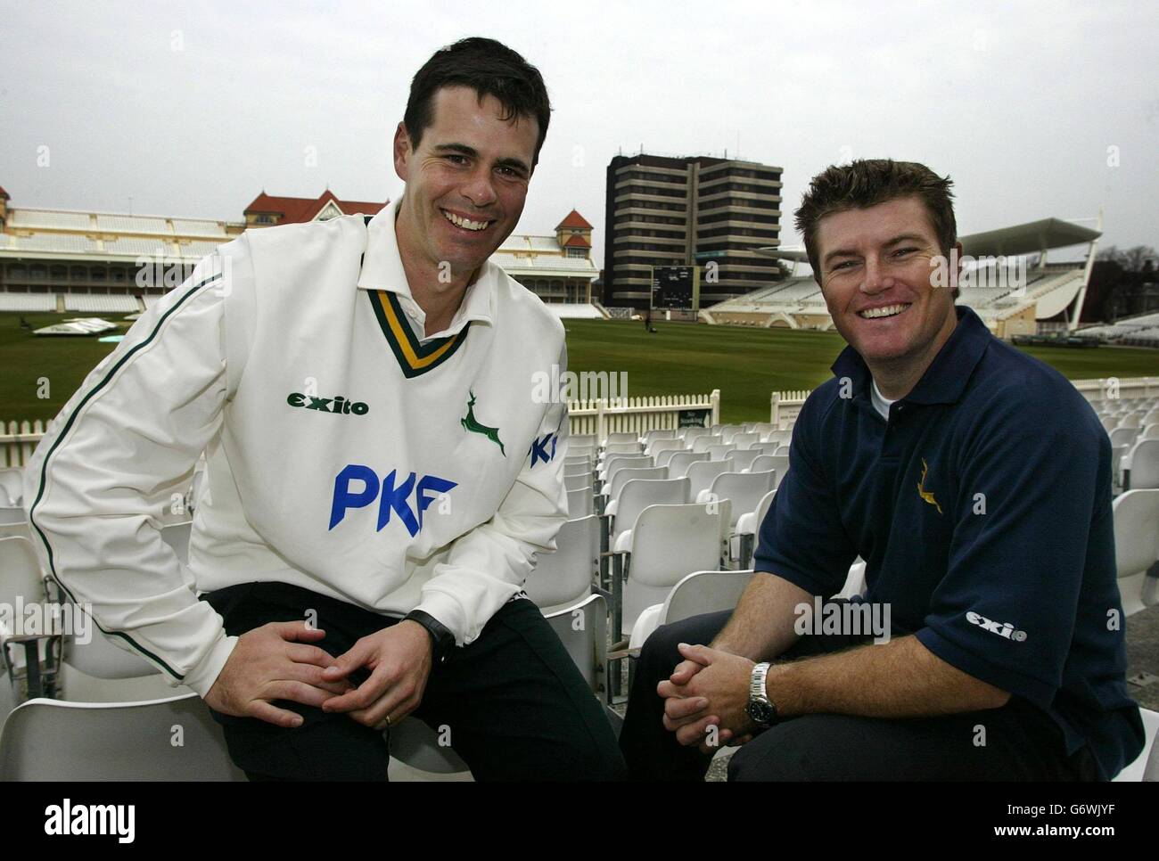 Nottinghamshire captain Jason Gallian (left) and new player, Austrailian test spin bowler Stuart MacGill, during a press call at Trent Bridge ahead of the new county season. Stock Photo