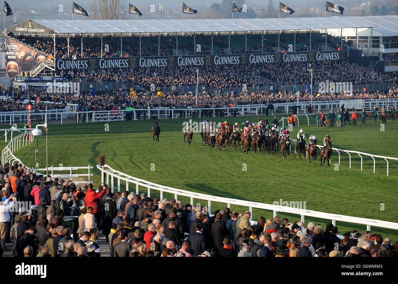 Cheltenham races winter hi-res stock photography and images - Alamy