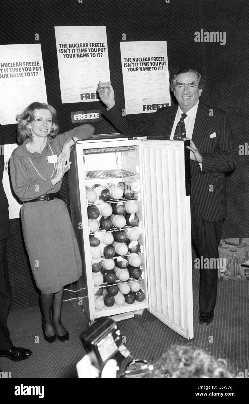 Labour spokesman for Foreign Affairs Denis Healey with actress Jane Asher, who was acting as press conference chairwoman at the London launch of Freeze - A new British initiative to halt the arms race. Healey holds a matchbox which represents thethe volume of arms produced and stockpiled every 48 hours. Stock Photo
