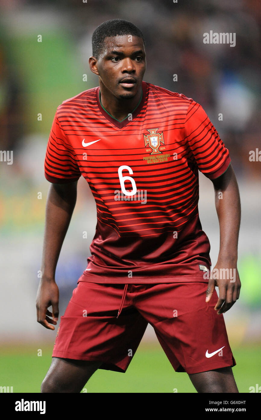 Soccer - International Friendly - Portugal v Cameroon - Estadio Dr Magalhaes Pessoa Stock Photo